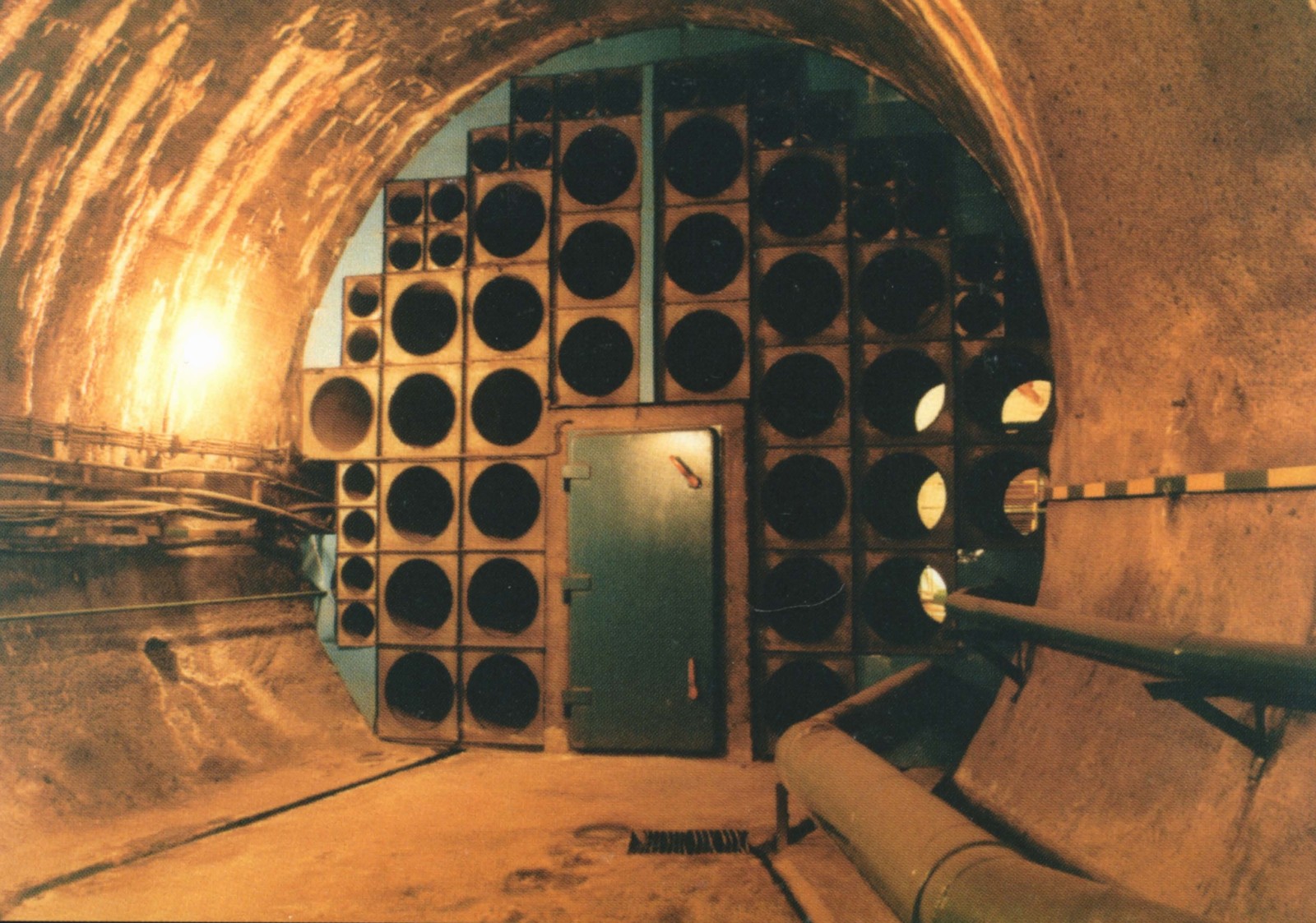 Főszellőző alagút, zajcsillapító