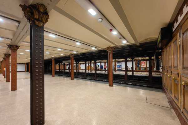 Budapest, M1 metró, Opera, bélyegkép