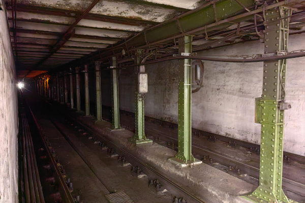 Budapest, M1 metró, Kodály körönd, bélyegkép