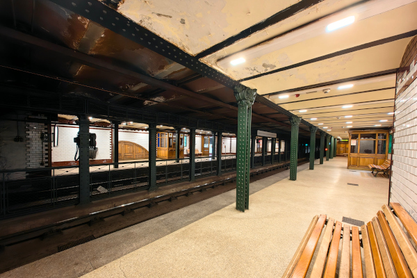 Budapest, M1 metró, Bajza utca, bélyegkép