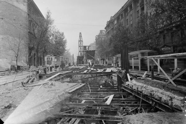 Budapest, M1 metró, vonalkorrekció, bélyegkép