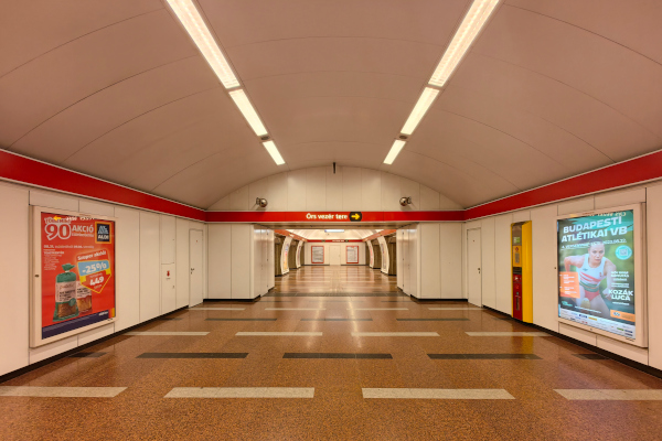 Budapest, M2 metró, Déli pályaudvar, bélyegkép