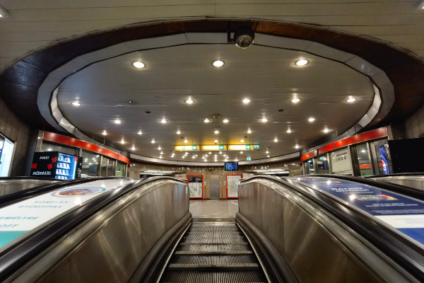 Budapest, M2 metró, Déli pályaudvar, bélyegkép