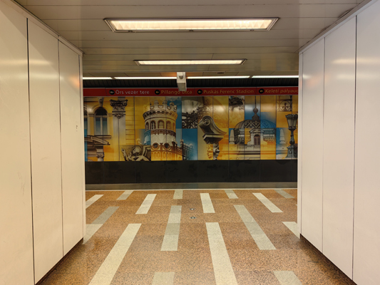 Budapest, M2 metró, Széll Kálmán tér, bélyegkép