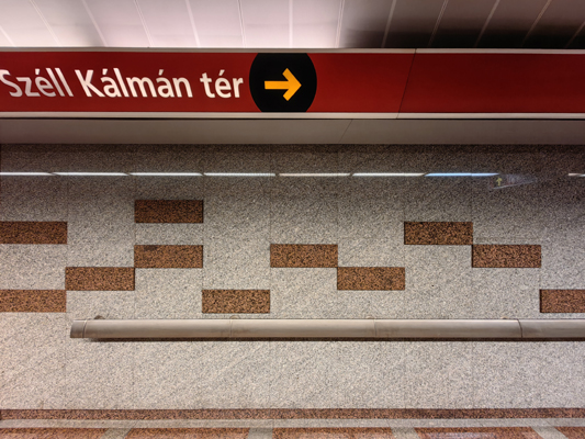Budapest, M2 metró, Széll Kálmán tér, bélyegkép