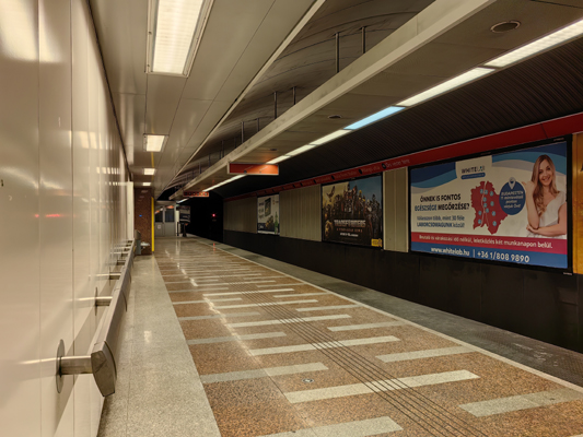 Budapest, M2 metró, Széll Kálmán tér, bélyegkép