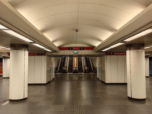 Budapest, M2 metró, Batthyány tér, bélyegkép