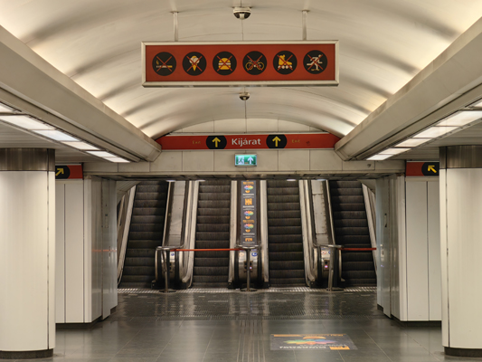 Budapest, M2 metró, Batthyány tér, bélyegkép