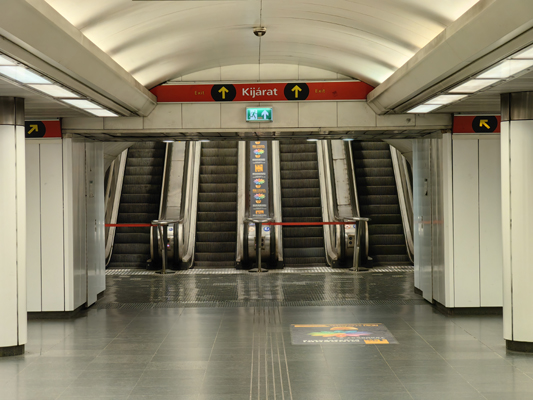 Budapest, M2 metró, Batthyány tér, bélyegkép