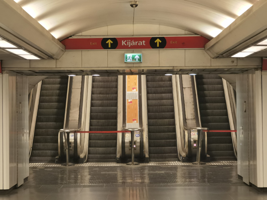 Budapest, M2 metró, Batthyány tér, bélyegkép