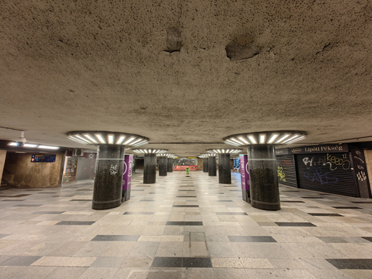 Budapest, M2 metró, Astoria, bélyegkép