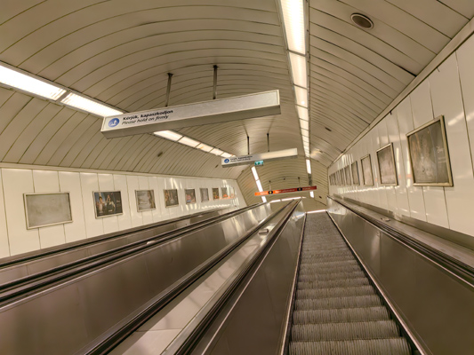 Budapest, M2 metró, Keleti pályaudvar, bélyegkép