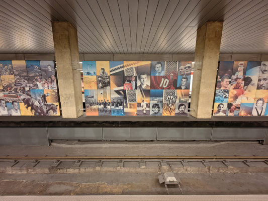 Budapest, M2 metró, Puskás Ferenc stadion, bélyegkép