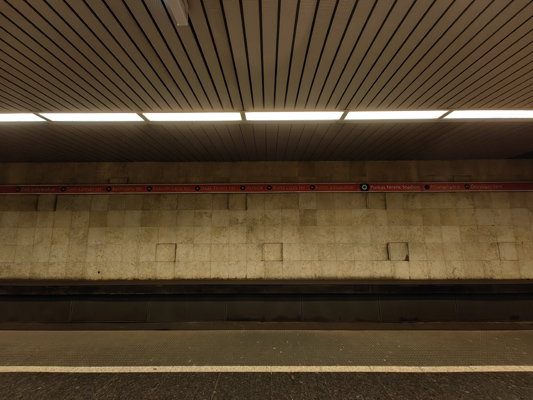 Budapest, M2 metró, Puskás Ferenc stadion, bélyegkép