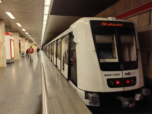 Budapest, M2 metró, Puskás Ferenc stadion, bélyegkép