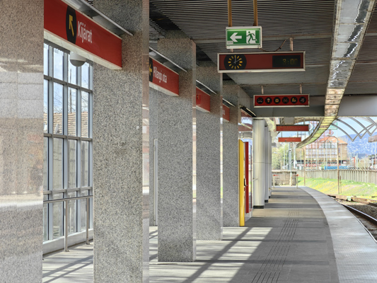 Budapest, M2 metró, Pillangó utca, bélyegkép