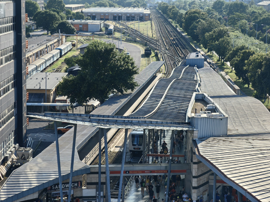 Budapest, M2 metró, Örs vezér tere, bélyegkép