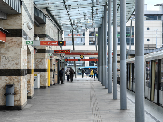 Budapest, M2 metró, Örs vezér tere, bélyegkép