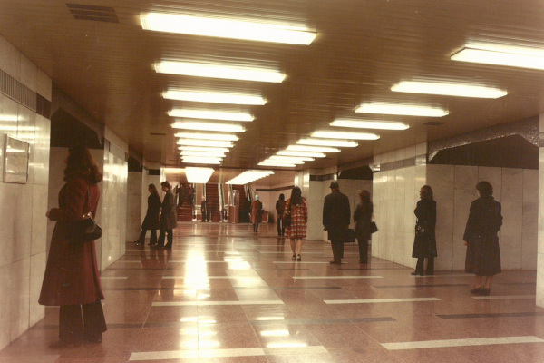 Budapest, M2 metró, Déli pályaudvar, bélyegkép