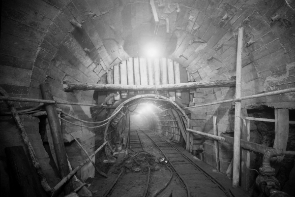 Budapest, M2 metró, építés, bélyegkép