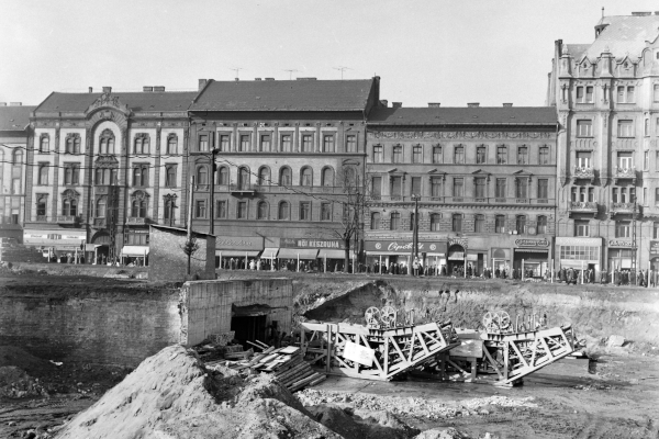 Budapest, M2 metró, építés, bélyegkép
