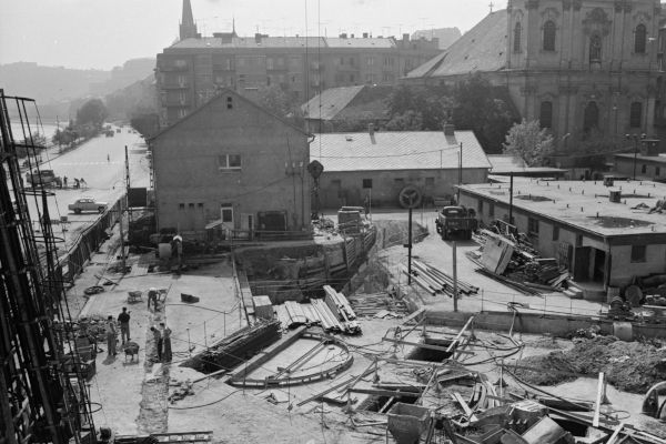 Budapest, M2 metró, építés, bélyegkép