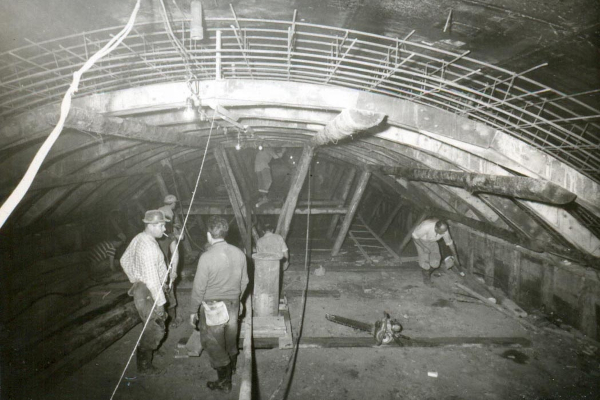 Budapest, M2 metró, építés, bélyegkép