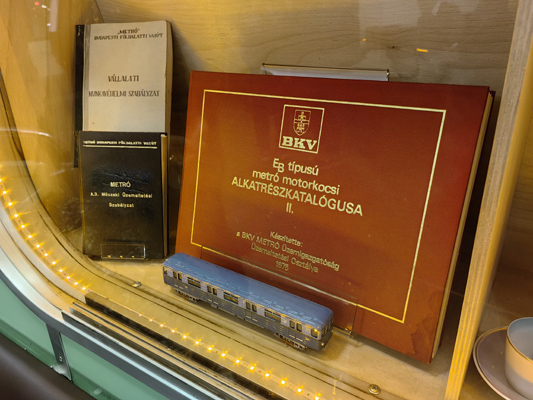 Budapest, M2 metró, Metró Kiállítóterem, bélyegkép