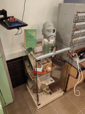 Budapest, M2 metró, Metró Kiállítóterem, bélyegkép