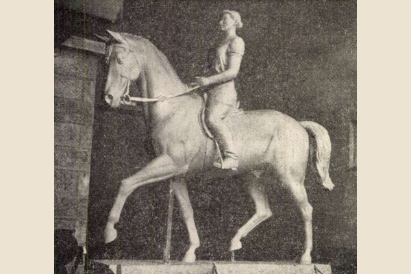 Budapest, M2 metró, Puskás Ferenc stadion, Magyar Építőművészet, szocreál szobor, bélyegkép