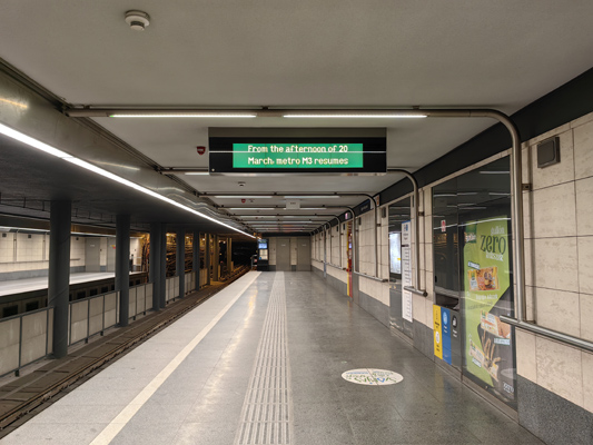 Budapest, M3 metró, Újpest-központ, bélyegkép