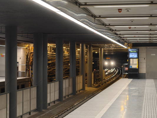 Budapest, M3 metró, Újpest-központ, bélyegkép