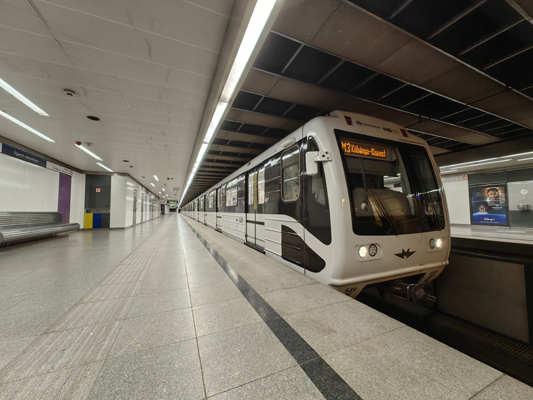 Budapest, M3 metró, Újpest-városkapu, bélyegkép