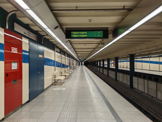 Budapest, M3 metró, Gyöngyösi utca, bélyegkép