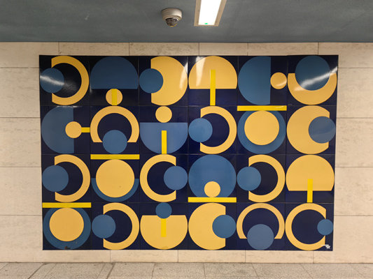 Budapest, M3 metró, Gyöngyösi utca, bélyegkép