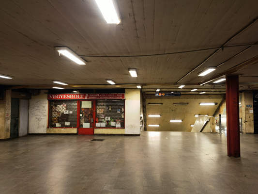 Budapest, M3 metró, Göncz Árpád városközpont, bélyegkép