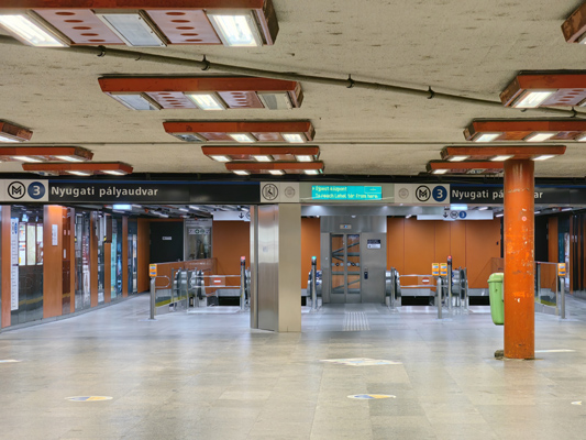 Budapest, M3 metró, Nyugati pályaudvar, bélyegkép