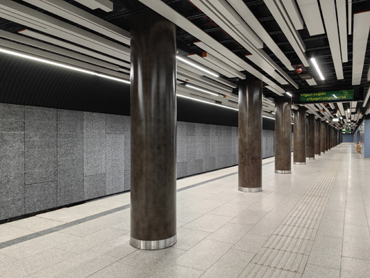 Budapest, M3 metró, Corvin-negyed, bélyegkép