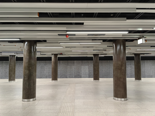 Budapest, M3 metró, Corvin-negyed, bélyegkép