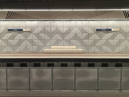 Budapest, M3 metró, Népliget, bélyegkép