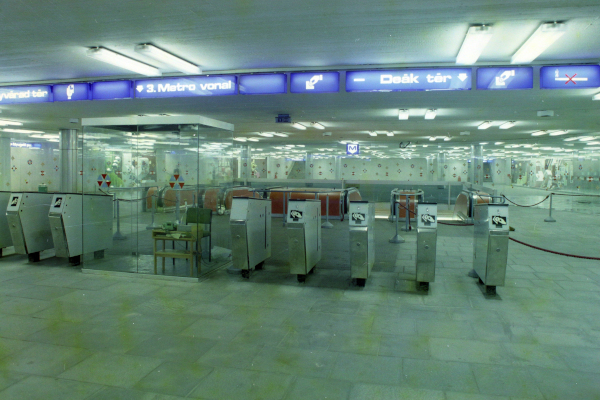 Budapest, M3 metró, Kálvin tér, bélyegkép