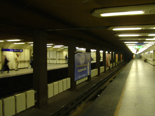 Budapest, M3 metró, Dózsa György út, bélyegkép