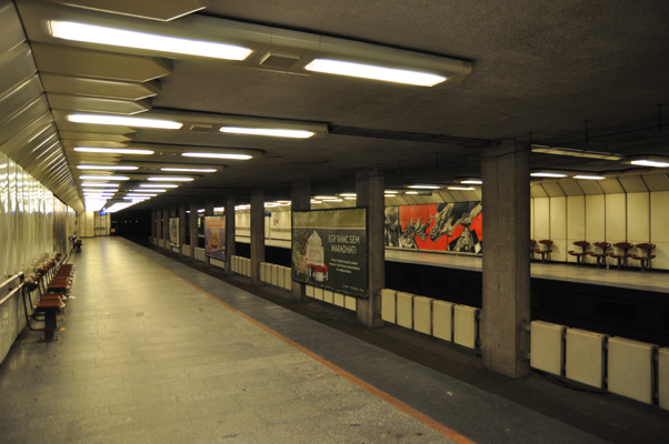 Budapest, M3 metró, Dózsa György út, bélyegkép
