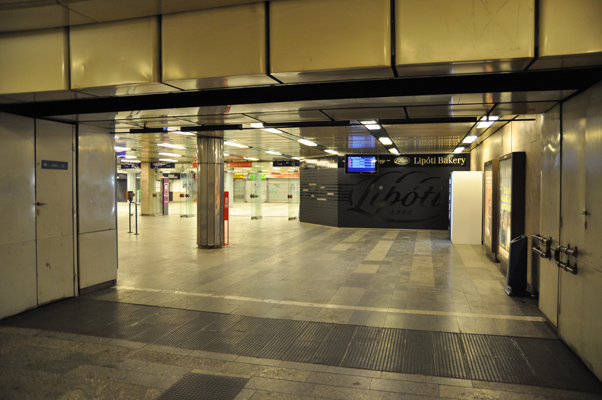 Budapest, M3 metró, Dózsa György út, bélyegkép