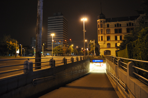 Budapest, M3 metró, Dózsa György út, bélyegkép