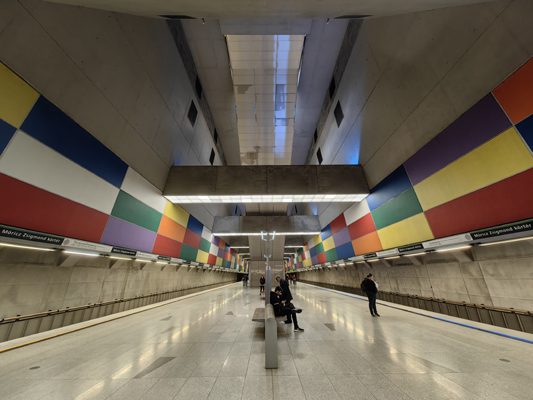 Budapest, M4 metró, Móricz Zsigmond körtér, bélyegkép