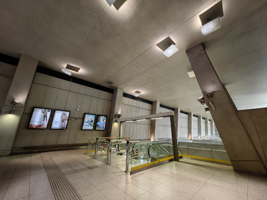 Budapest, M4 metró, Keleti pályaudvar, bélyegkép