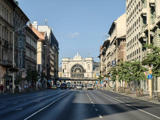 Budapest, M4 metró, Keleti pályaudvar, bélyegkép