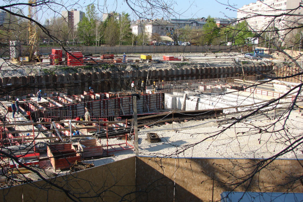 Budapest, M4 metró, Bikás park, bélyegkép