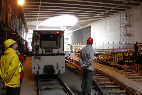 Budapest, M4 metró, Bikás park, bélyegkép